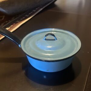 Elegant Blue Cookware with Lid